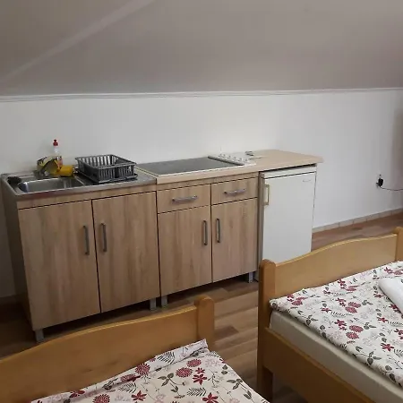 Apartment Emir *